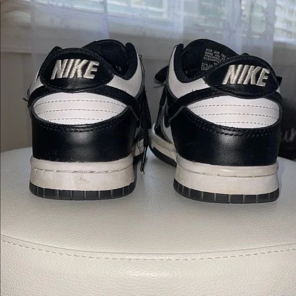 Nike Dunk Low - Picture 3 of 7